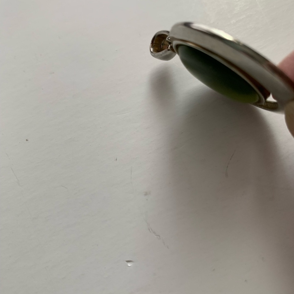 Vintage MCM Green Cat’s Eye “ Orbit” Pendant - Brushed Silver Tone - Picture 3 of 7